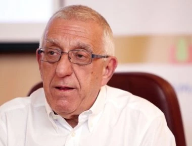 Ο Ν. Κακλαμάνης συναντήθηκε με τον Κ. Καραμανλή και μίλησαν για την Novartis (βίντεο)